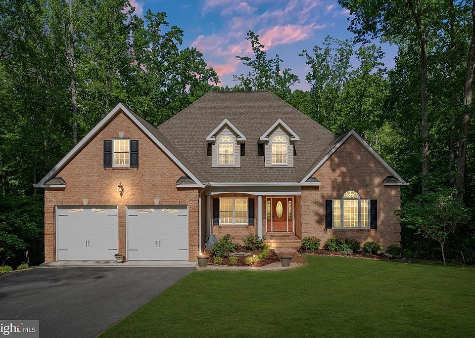 1st image of 10515 Eisenhower Dr