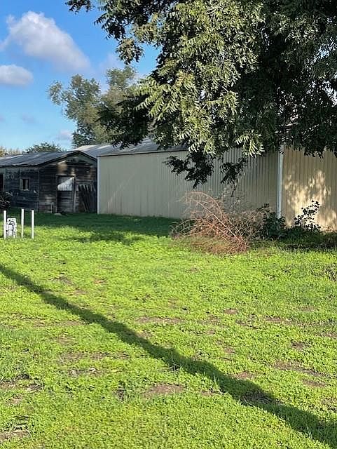 2nd image of 3924 Lander Ave
