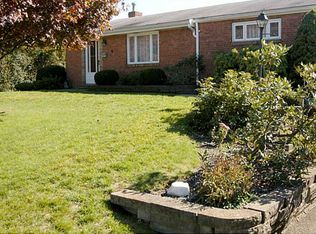 209 Hilton Dr, Pittsburgh, PA