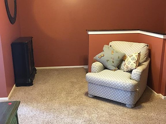 3rd image of 2548 Bainbridge Dr
