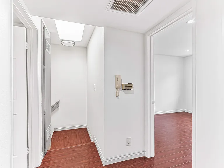 402 California St #B — Photo 25