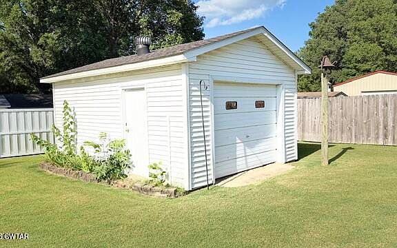 2nd image of 4100 Belew Dr