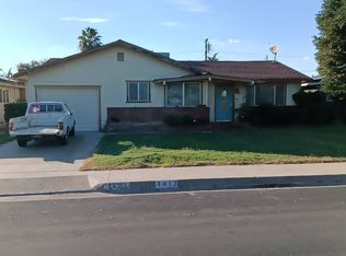 1413 Hoag Ave, Sanger, CA 93657