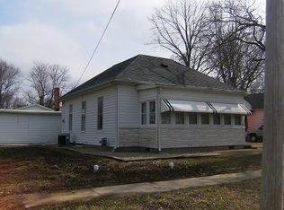 514 N Walnut St, Pana, IL