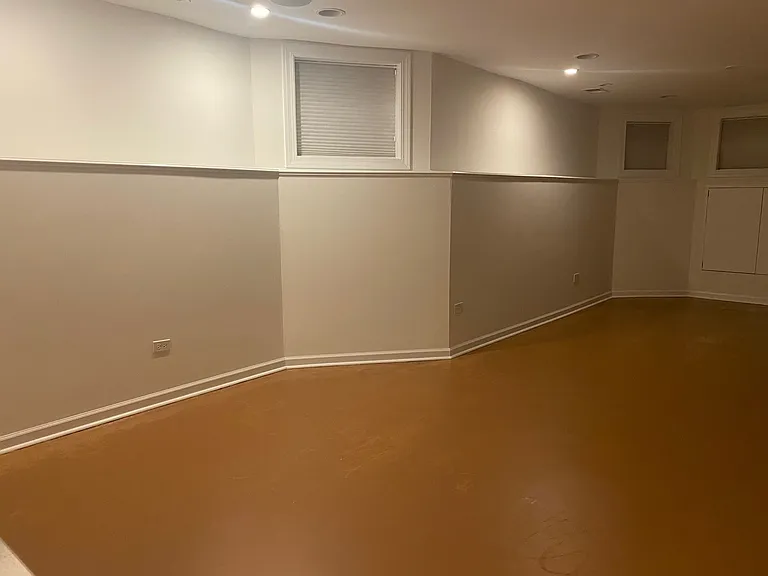 2441 N Mozart St — Photo 26