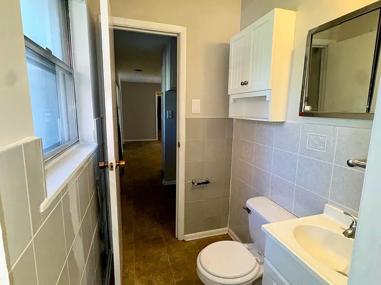 2434 Patterson Dr — Photo 8