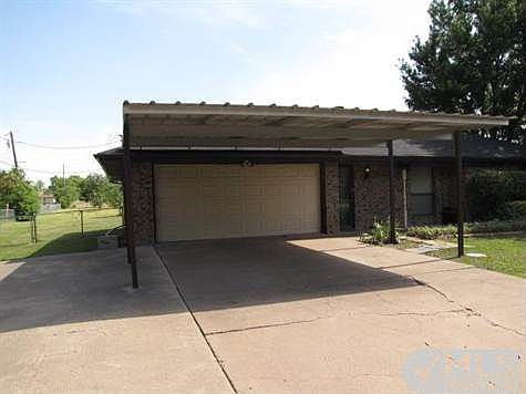 2nd image of 130 Tracy Dr