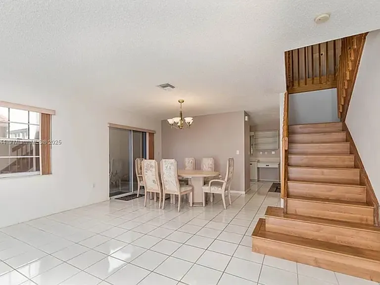 15011 SW 112th Ter — Photo 4