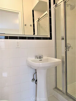 Rented by City Connections Realty | media 25