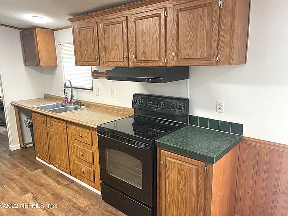 3rd image of 1715 Sunnyside Ave