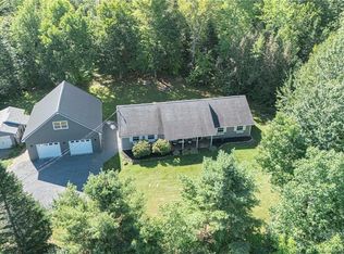 122 Fawn Cres, Hanwell, NB E3E 1B5