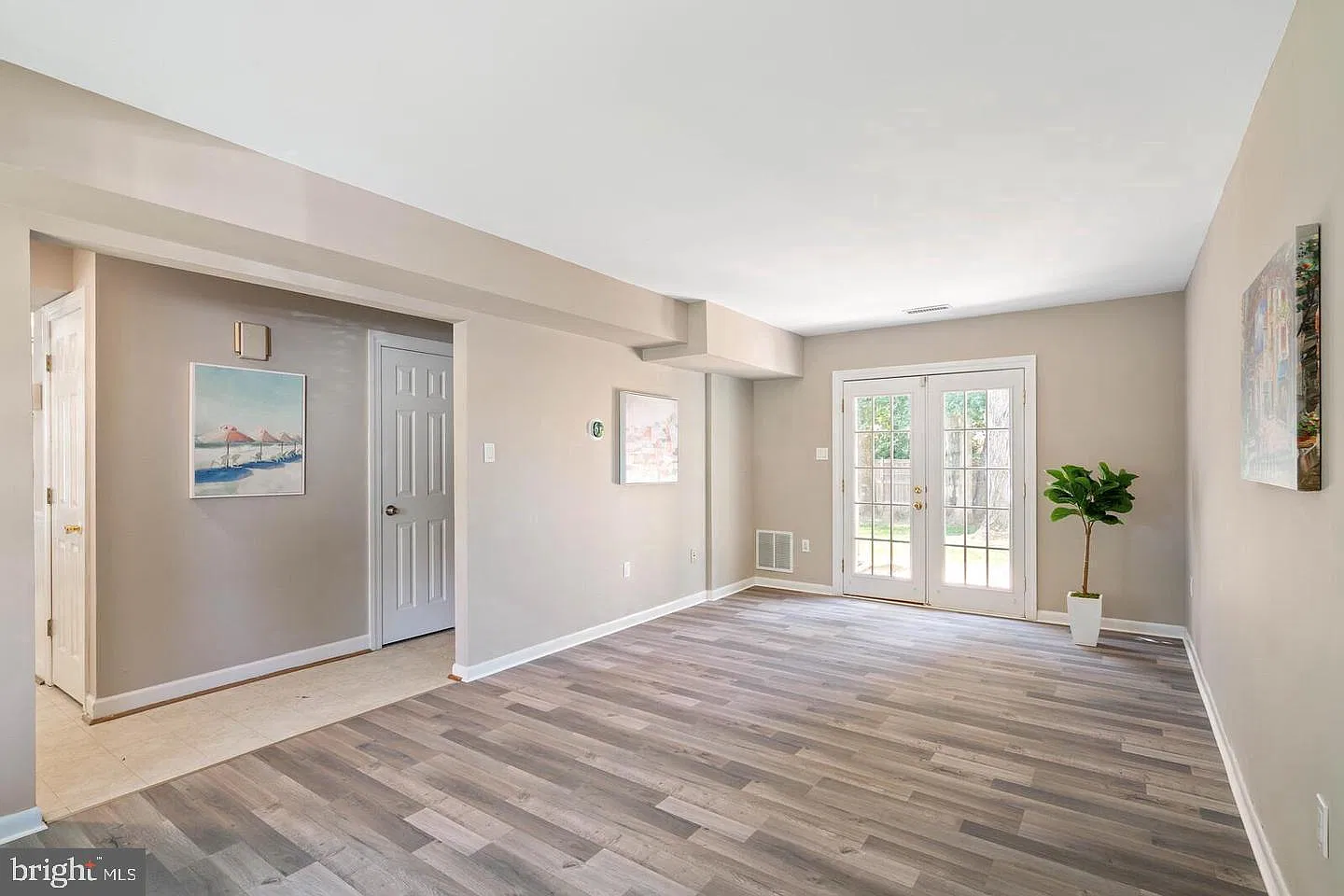 3 bed, 2.5 bath, 1408 sqft, $2,900 — Photo 4