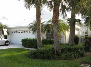 11 Wyndham Ln, Palm Beach Gardens, FL 33418