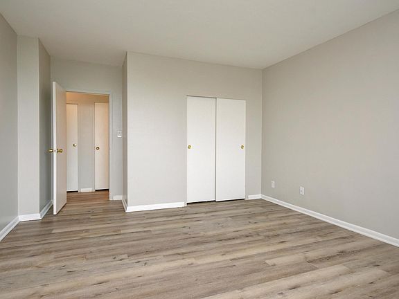 5th image of 1620 E Broad St #601