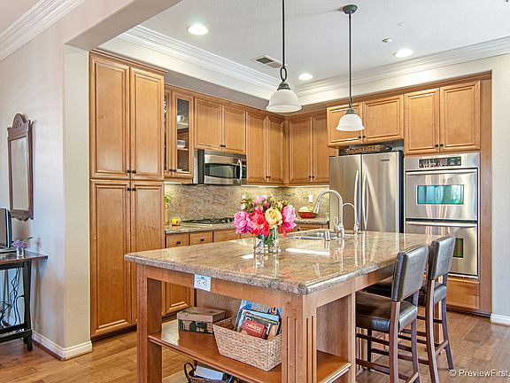5th image of 16966 Silver Crest Ln
