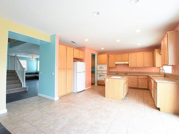 5th image of 12652 Alana Way