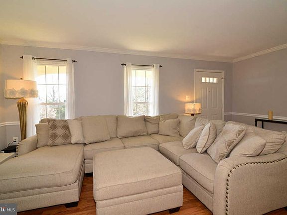 3rd image of 14532 Ravenscar Ct