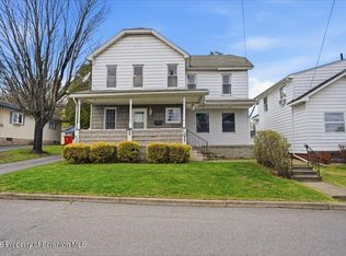 20 42nd St, Carbondale, PA 18407