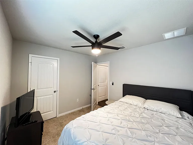 13906 Levy Ln — Photo 12