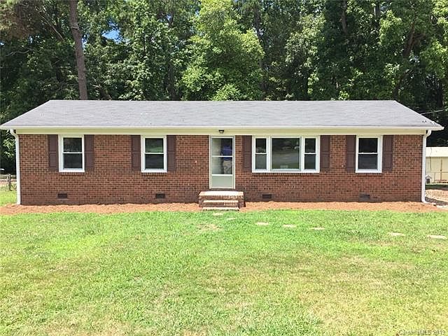 1st image of 122 Birchwood Dr