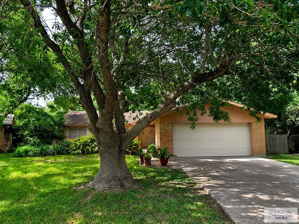 34 Red Bay Cir