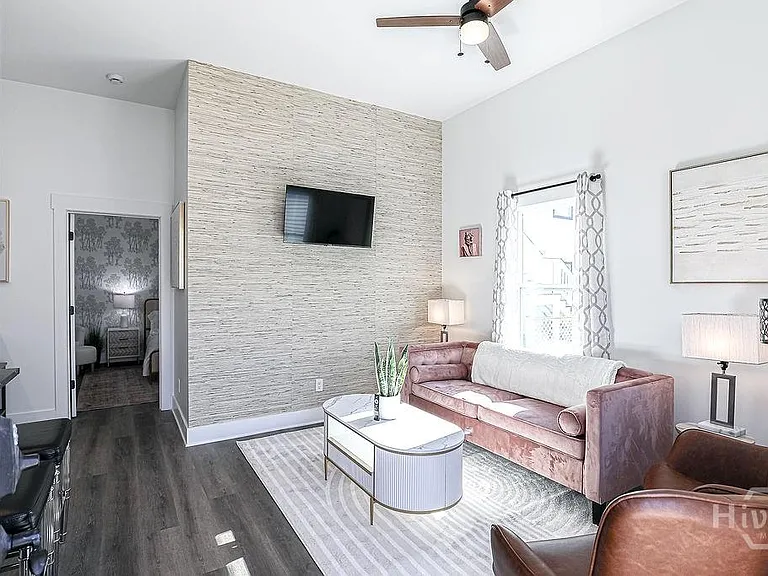 637 E Anderson St — Photo 14