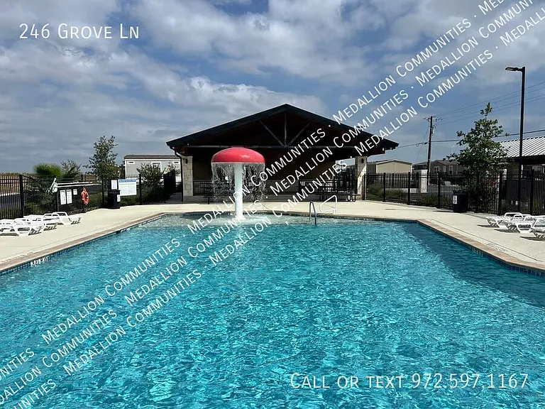 246 Grove Ln — Photo 13