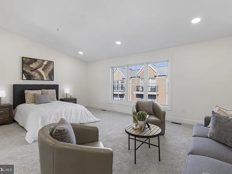 1256 Dockside Cir — Photo 13