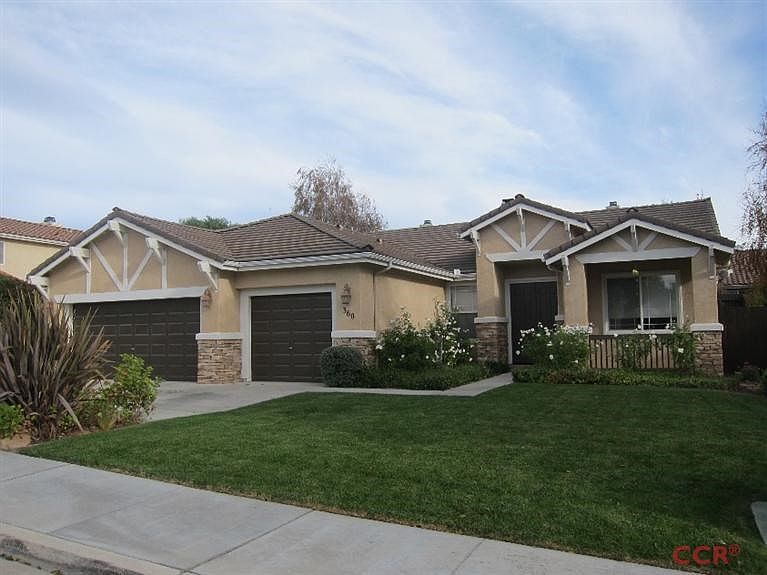 1st image of 360 Dogwood Dr