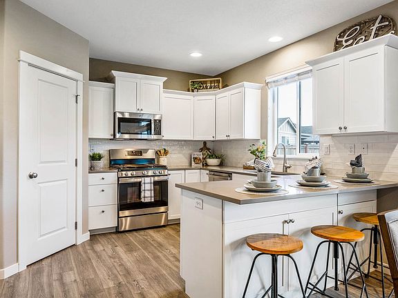 Timberline - Kitchen 6