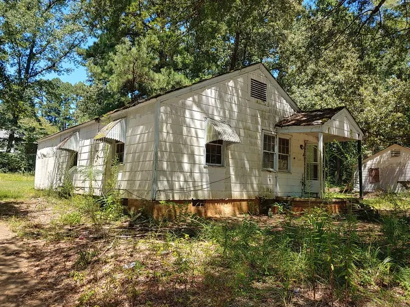 940 Franklin St, Camden, AR 71701