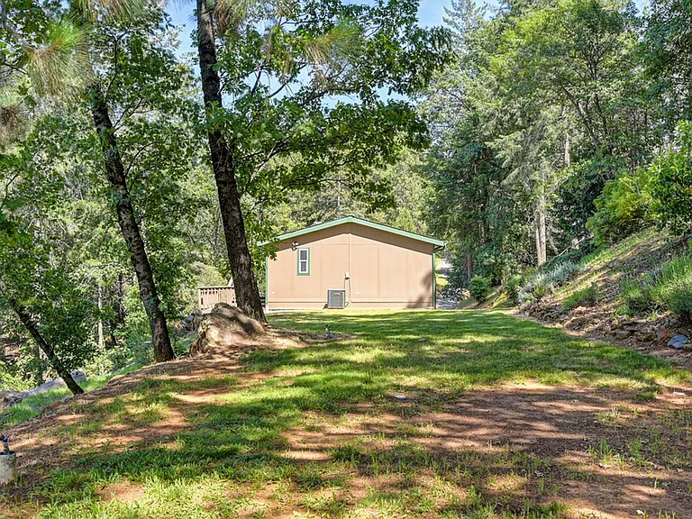 1940 Sliger Mine Rd — Photo 19