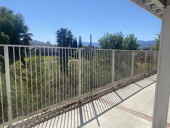 3rd image of 551 Ventura Ave