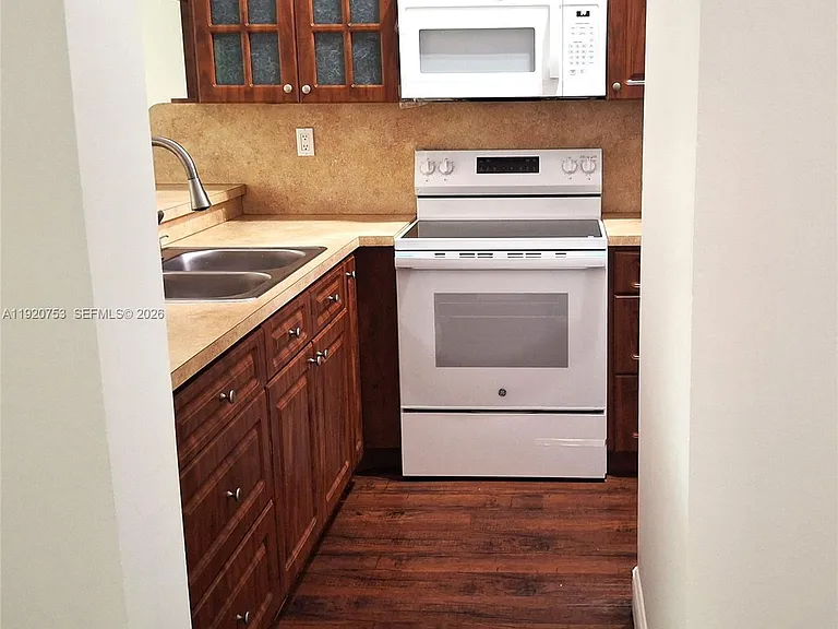 13915 SW 91st Ter #13915 — Photo 12
