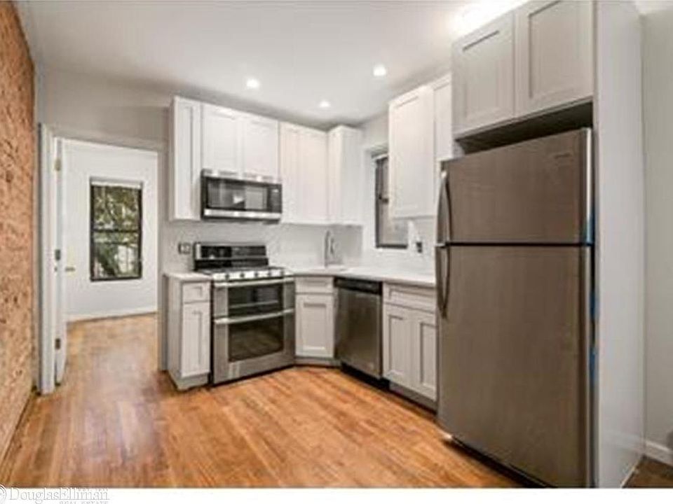 1st image of 1518 Bedford Ave APT 3L