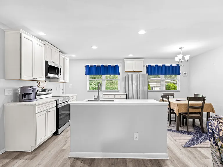 807 Bellamy Rd — Photo 9