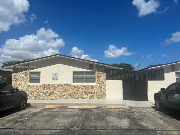 904 SW 10th St, Hallandale, FL 33009