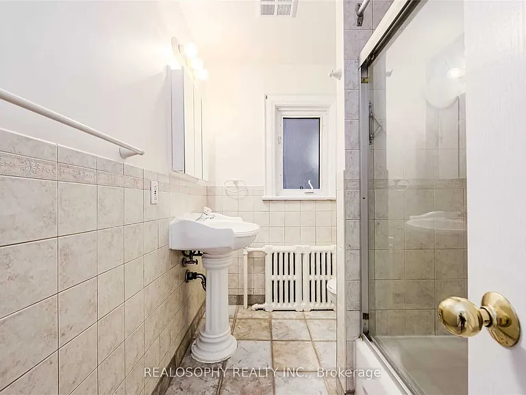 66 Dorval Rd — Photo 12