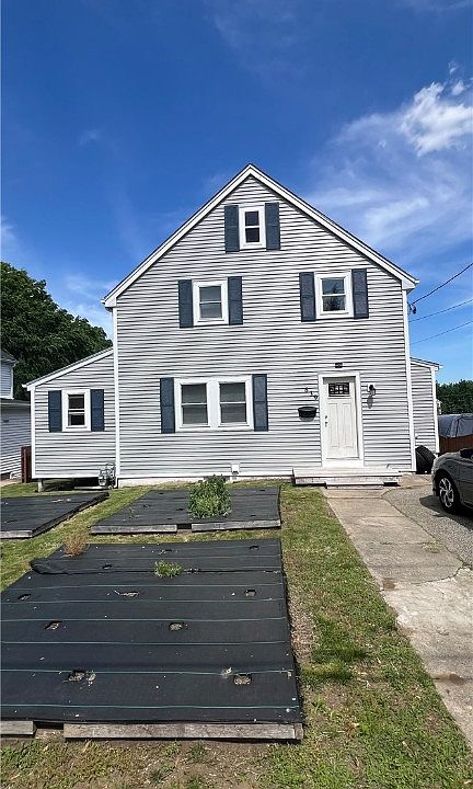 2nd image of 639 6th Ave