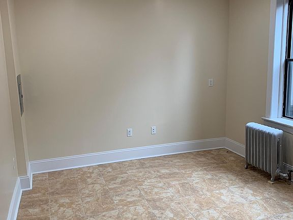 5th image of 106 Glenwood Ave APT 506