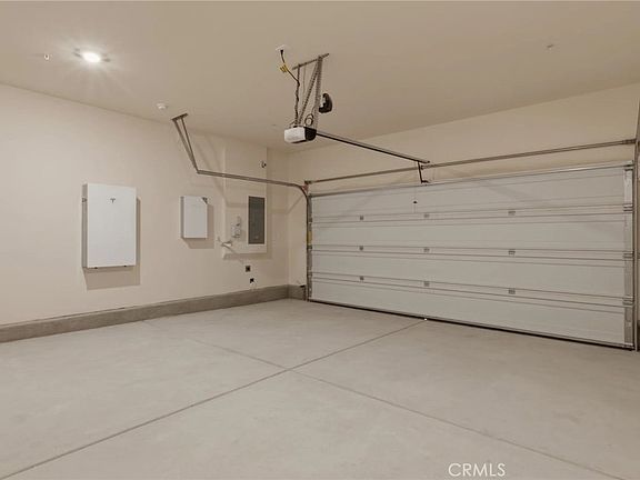 5th image of 62703 Rainbow Ln