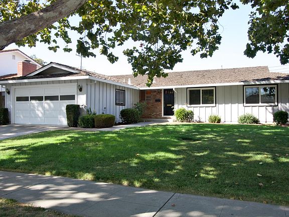 2nd image of 2537 Booksin Ave