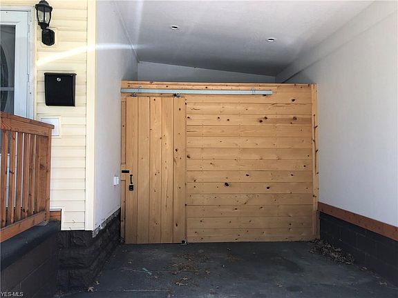 2nd image of 167 W Liberty St