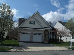 7 Marblehead Pl, Barnegat, NJ 08005