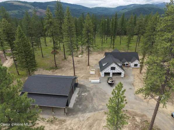 102 Wallace Ln, Blanchard, ID 83804