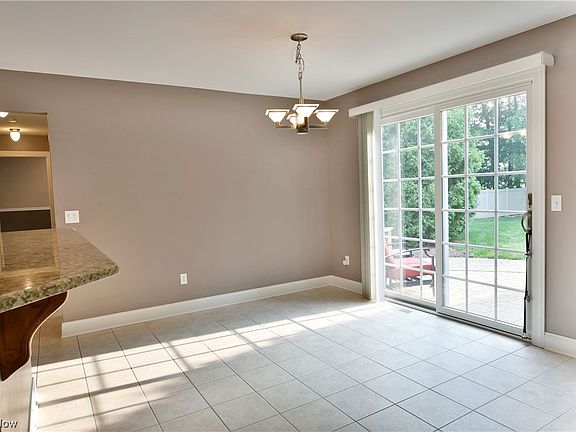 5th image of 10560 Carrousel Woods Dr