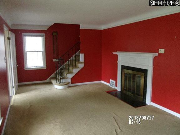4th image of 370 E 211th St