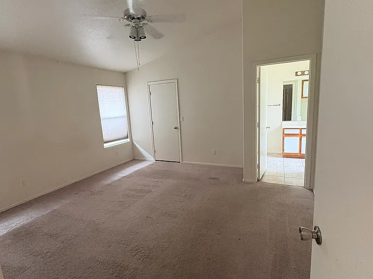 1182 W Sparrow Dr — Photo 6