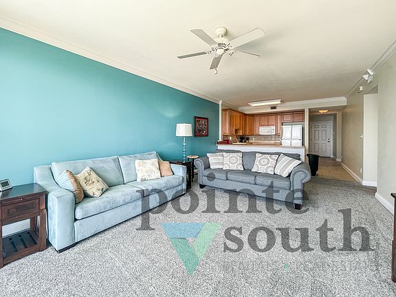 4th image of 4050 Indigo Dr APT 105
