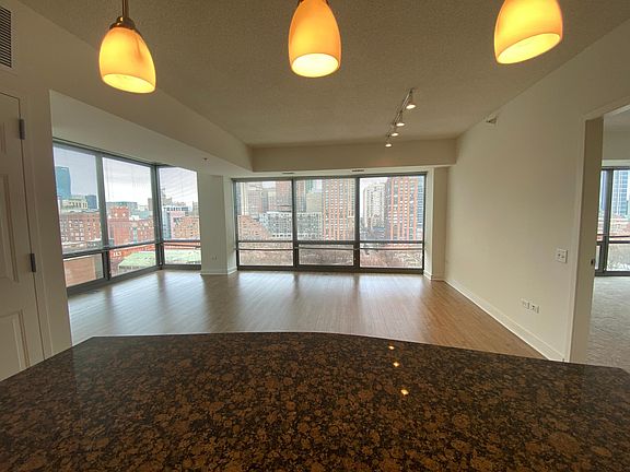 4th image of 100 W Polk St #1220